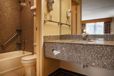 Hotel B W Heritage Inn:  CHATTANOOGA (TN)