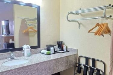 Hotel B W Heritage Inn:  CHATTANOOGA (TN)