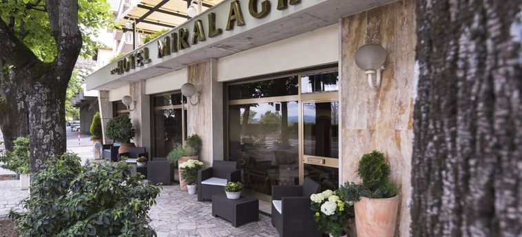 Hotel Miralaghi:  CHIANCIANO TERME - SIENA