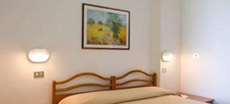 Hotel Villa Ricci:  CHIANCIANO TERME - SIENA