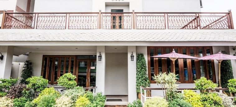 Hotel Cozytel Chiangmai:  CHIANG MAI