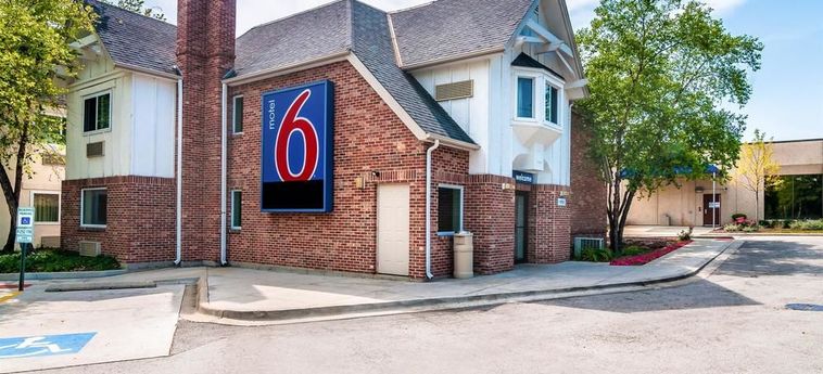 Hotel Motel 6 Chicago Arlington Heights:  CHICAGO (IL)