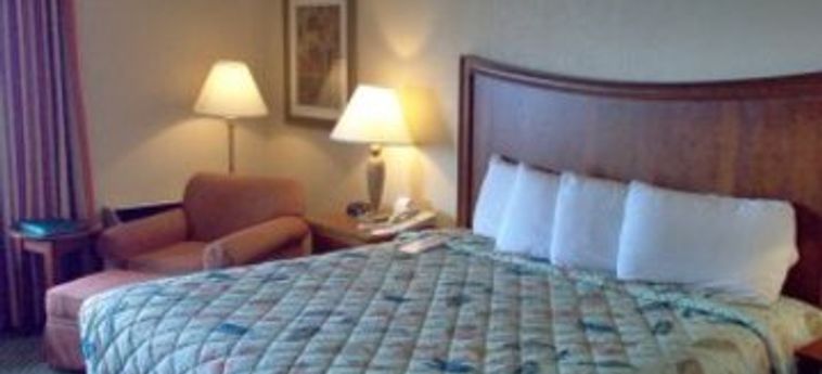 Hotel Holiday Inn Express Chicago-Downers Grove:  CHICAGO (IL)