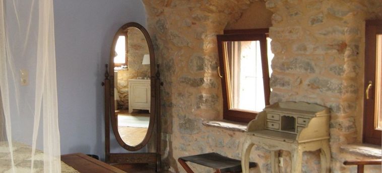 Traditional Hotel Ianthe:  CHIOS