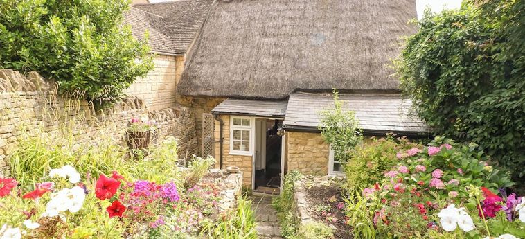 THATCHED COTTAGE 3 Stelle