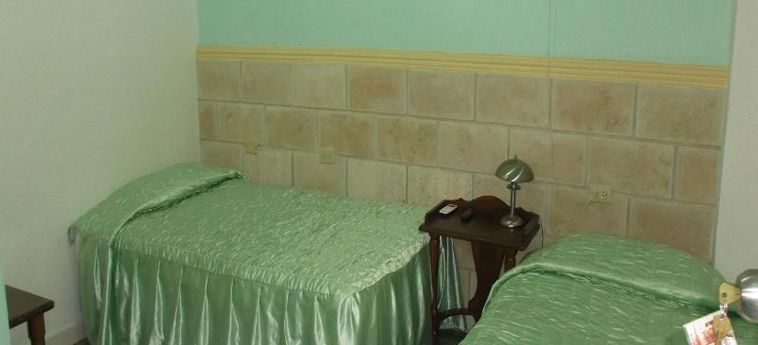 Hostal - Casa Dr. Claudio E Illiana Cienfuegos: Photo 