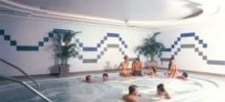 Hotel Louis Phaethon Beach:  CIPRO