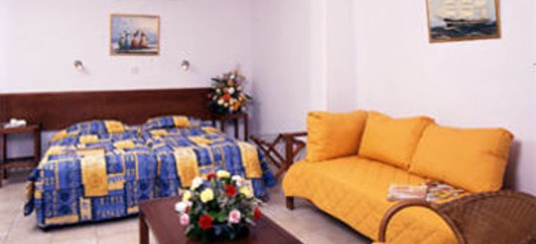 Jacaranda Hotel Apartments:  CIPRO