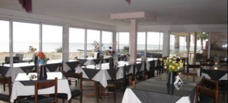 Hotel Flamingo Beach:  CIPRO