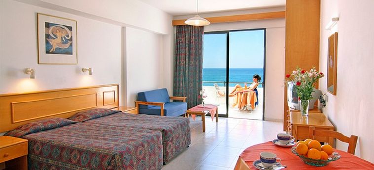 Corallia Beach Hotel Apartments:  CIPRO
