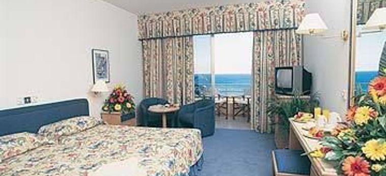 Hotel The Golden Coast Beach:  CIPRO