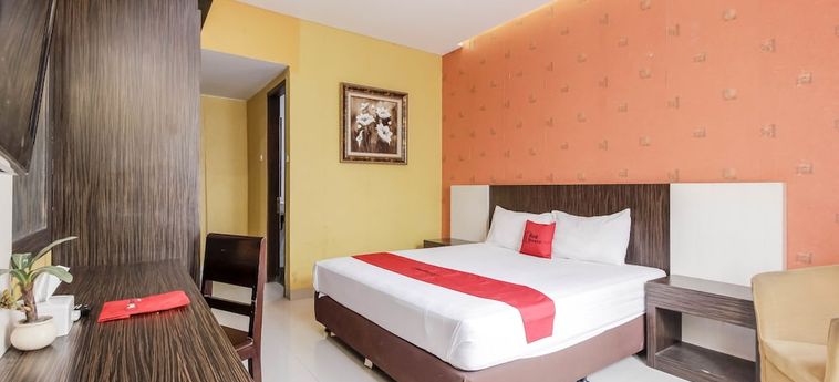 Hotel Reddoorz Near Pasar Pagi Cirebon Cirebon: Foto 