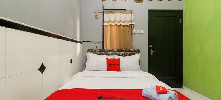 Hotel Reddoorz Syariah Near Ciledug Station Cirebon : Photo 