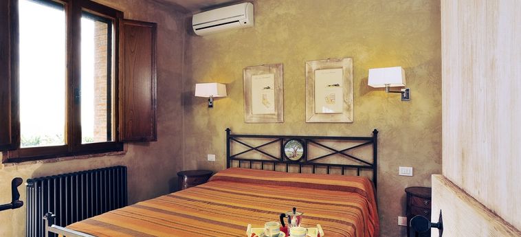Hotel Poggio Alla Rocca:  CIVITELLA PAGANICO - GROSSETO