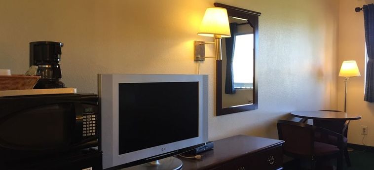 Hotel Travelodge By Wyndham Clearlake:  CLEARLAKE (CA)