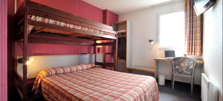Balladins Clermont / Chateaugay Hotel:  CLERMONT-FERRAND