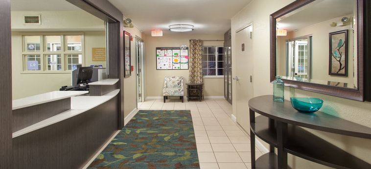 Hotel Candlewood Suites Cleveland-N. Olmsted:  CLEVELAND (OH)