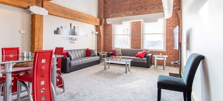 Hotel Two Levels Cleveland Luxury Condo Cleveland (Oh) : Photo 