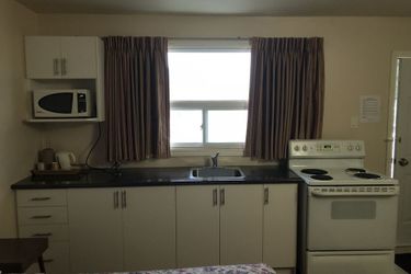Hotel The Cedarview Motel:  COBOURG