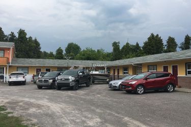 Hotel The Cedarview Motel:  COBOURG