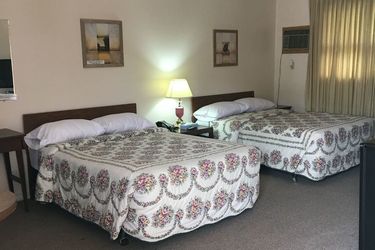 Hotel The Cedarview Motel:  COBOURG