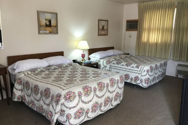 Hotel The Cedarview Motel:  COBOURG