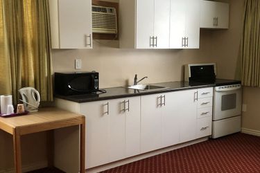 Hotel The Cedarview Motel:  COBOURG