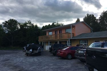 Hotel The Cedarview Motel:  COBOURG
