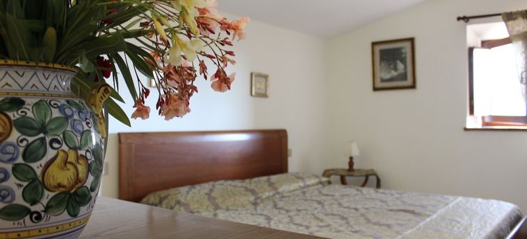 Guest House Il Giardino Colle Di Val D'elsa - Siena: Foto 