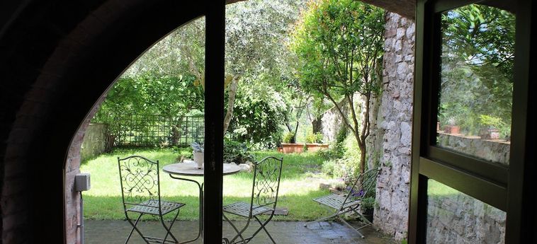 Guest House Il Giardino:  COLLE DI VAL D'ELSA - SIENA