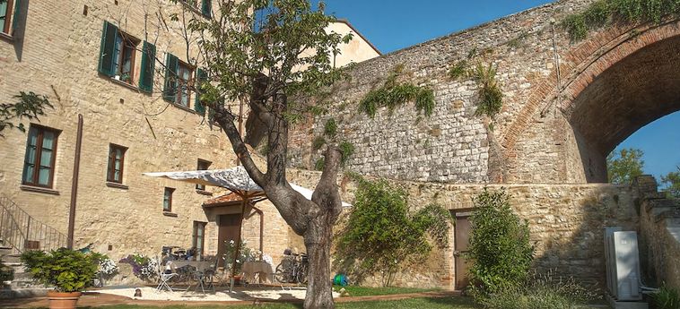 Hotel Arnolfo B&Amp;B Colle Di Val D'elsa - Siena: Foto 