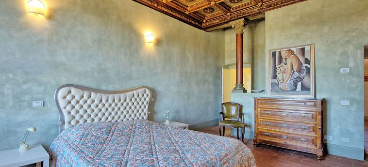 Hotel Palazzo Del Capitano Colle Di Val D'elsa - Siena: Foto 