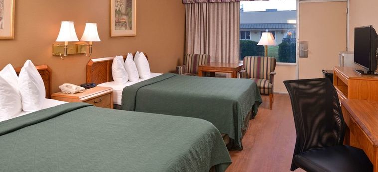 Hotel Quality Inn Dutch Inn:  COLLINSVILLE (VA)