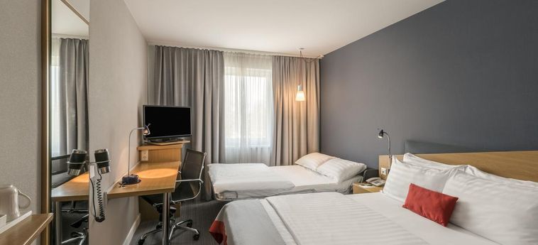 Hotel Holiday Inn Express Cologne - Muelheim:  COLOGNE