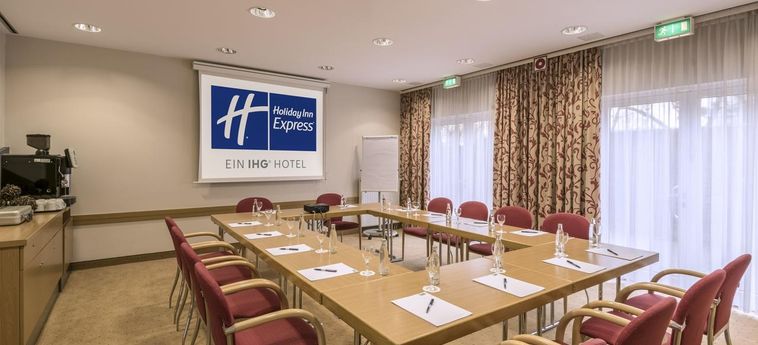Hotel Holiday Inn Express Cologne - Muelheim:  COLOGNE