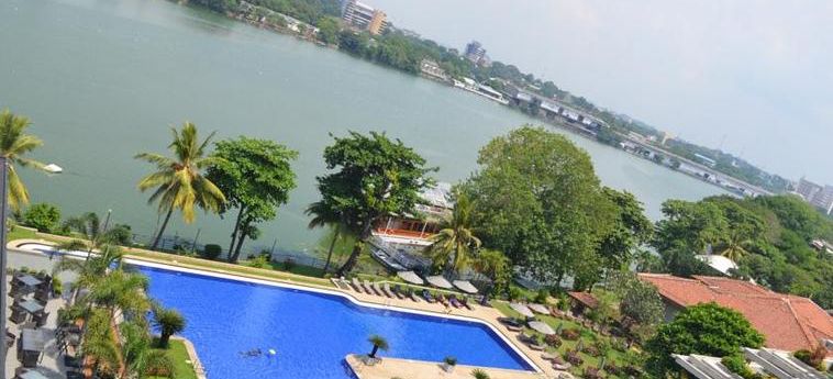 Hotel Cinnamon Lakeside Colombo:  COLOMBO