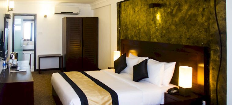 Hotel Ceylon City :  COLOMBO