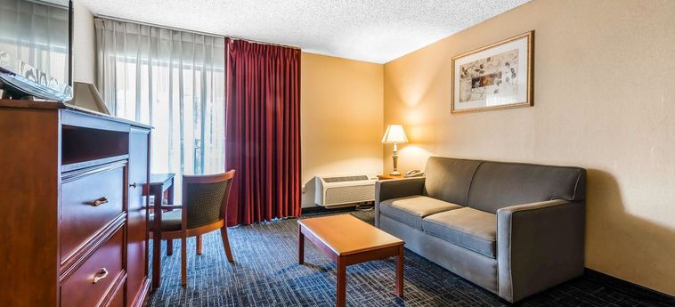 Hotel Quality Suites Central:  COLORADO SPRINGS (CO)