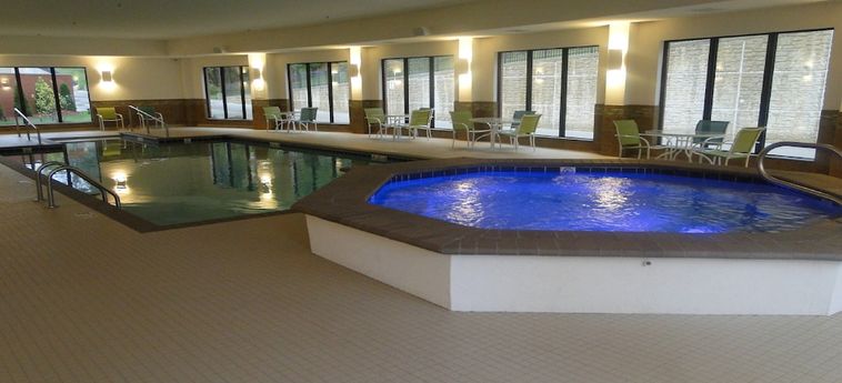 Holiday Inn Express Hotel & Suites Columbia Univ Area-Hwy 63:  COLUMBIA (MO)