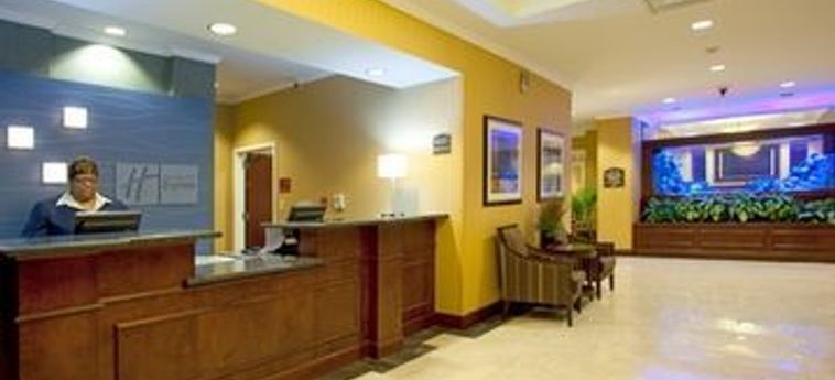 Hotel HOLIDAY INN EXPRESS HOTEL & SUITES COLUMBUS AT NORTHLAKE
