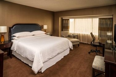 The Plaza Hotel Columbus At Capitol Square Columbus (Oh): Photo 