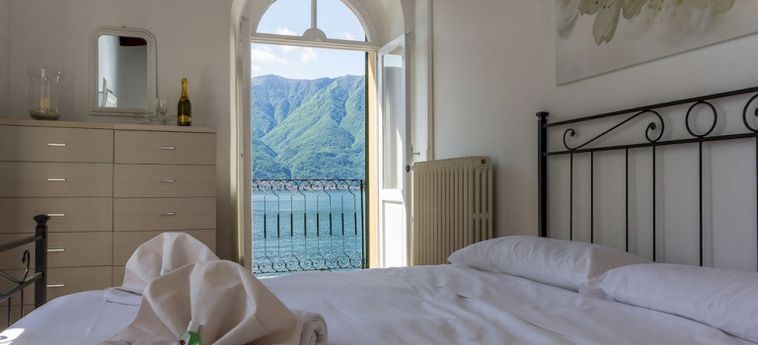 Hotel Como Vita - Tremezzo Lake Front Cottage:  COMER SEE