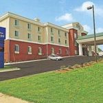 HOLIDAY INN EXPRESS TANGER OUTLETS 3 Stars
