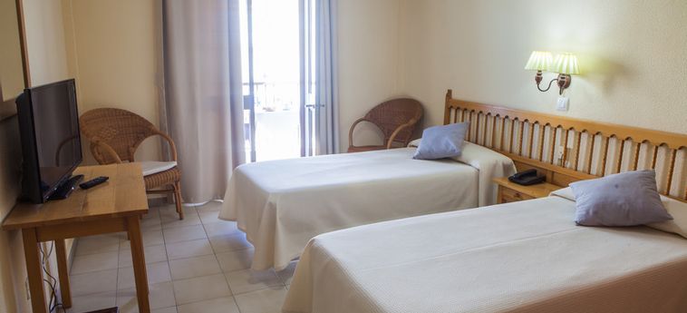 Hotel Tres Jotas:  CONIL DE LA FRONTERA - CADICE