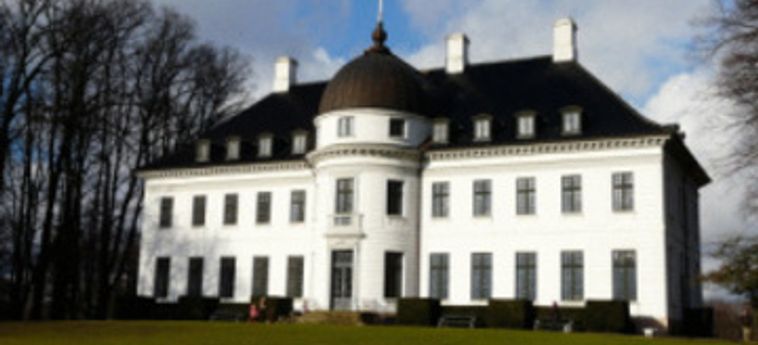 Hotel Bernsstorff Slot:  COPENHAGUE