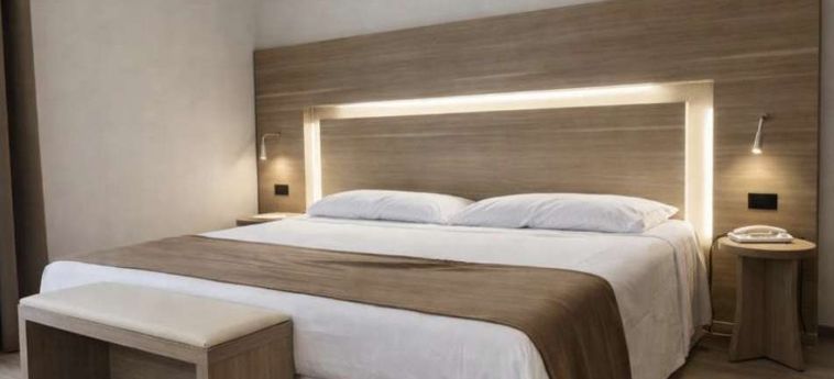Hotel Hotiday Corato Corato - Bari: Foto 
