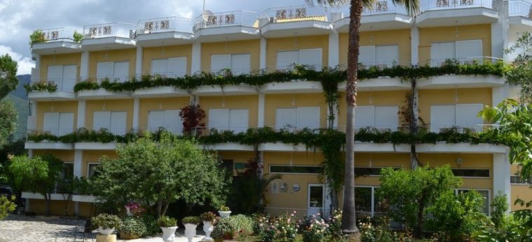 Hotel Paloma Blanca:  CORFOU