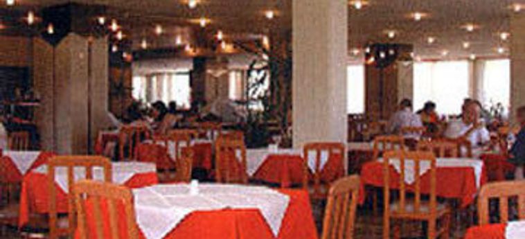 Hotel Livadi Nafsika:  CORFOU