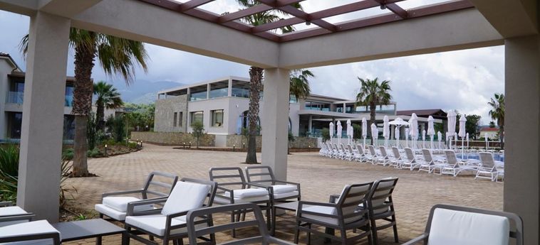 Hotel Almyros Beach Resort & Spa:  CORFOU