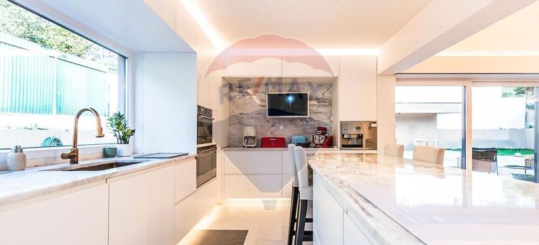 Hotel Modern 4-Bed Villa 4K Beach 30K Lisbon Corroios: Foto 